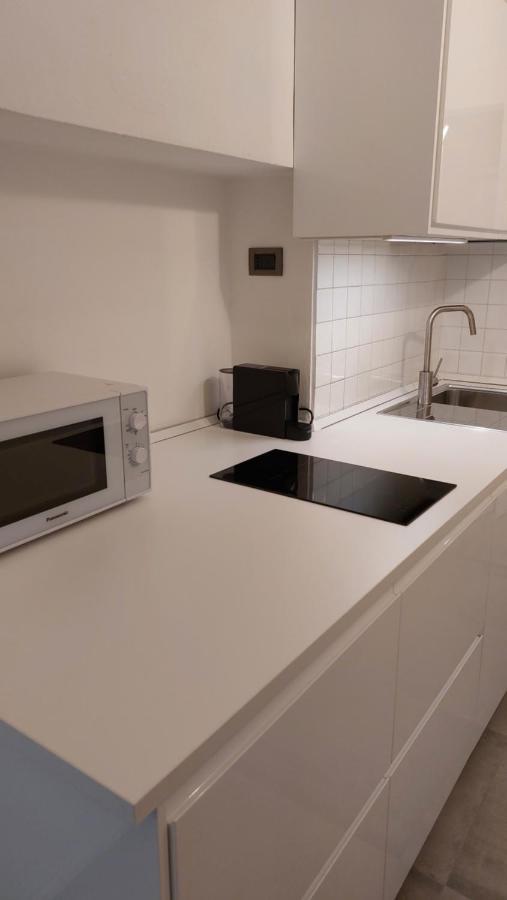 Renai Flat * Florenz